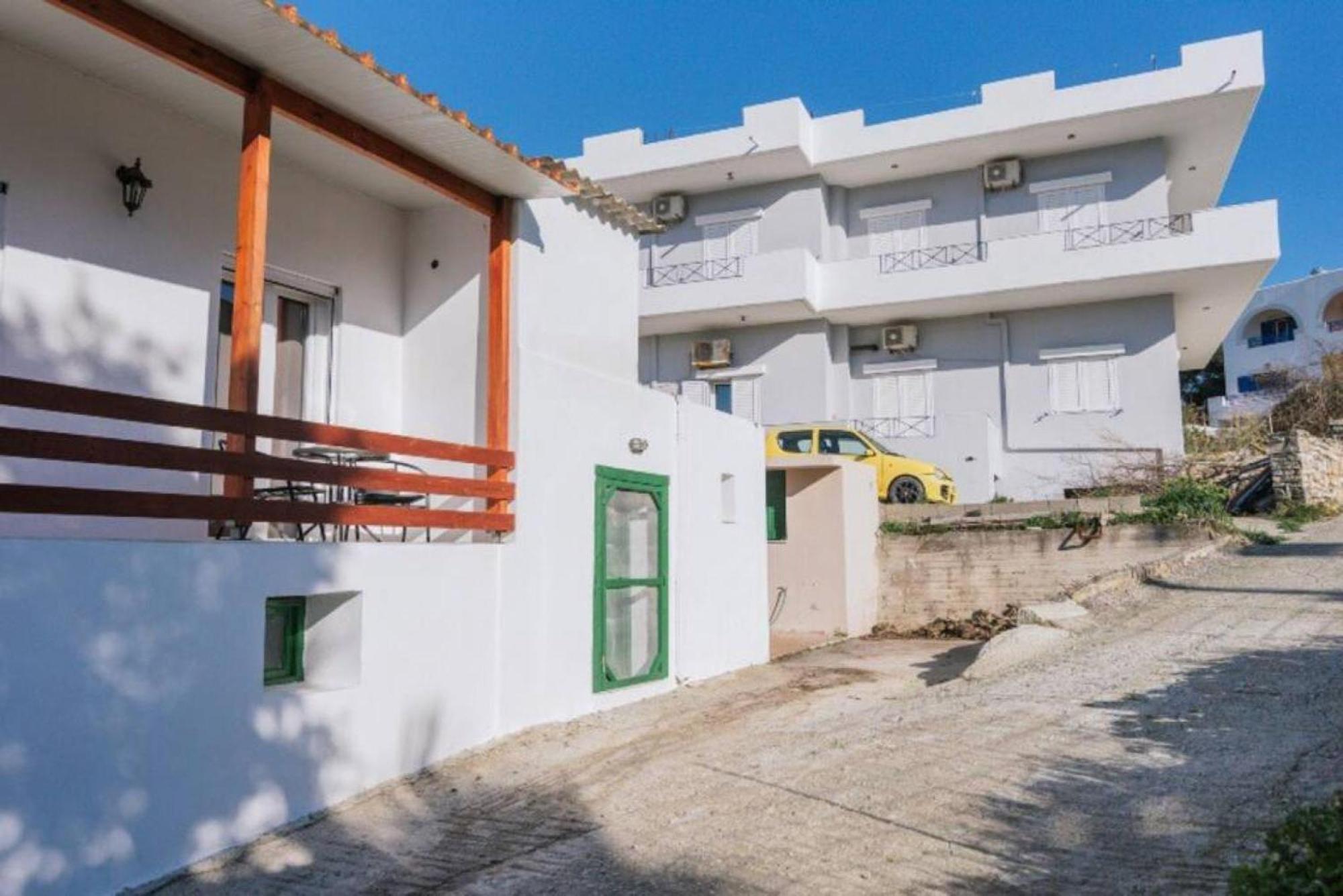 Apartment Panagiotis Kamilari Exteriör bild